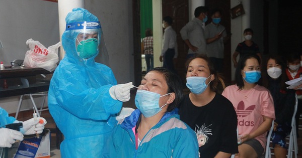 Bắc Giang, Quảng Nam phát hiện nhiều học sinh dương tính, Hà Nội khẩn tìm người tới tiệm tóc