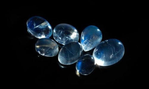 Moonstone Properties and Characteristics | Diamond Buzz