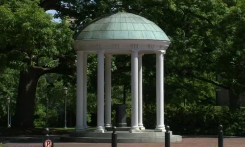 Mary Margaret Frank |  Đại học Bắc Carolina tại Trường Kinh doanh Chapel Hill công bố Hiệu trưởng mới
