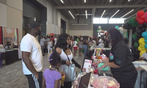 Muskegon Black Business Expo mang lại tiền cho các doanh nghiệp nhỏ